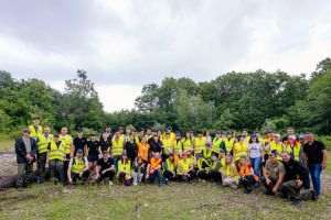 BAT: Peste 15 tone de deşeuri colectate în cadrul campaniei de ecologizare